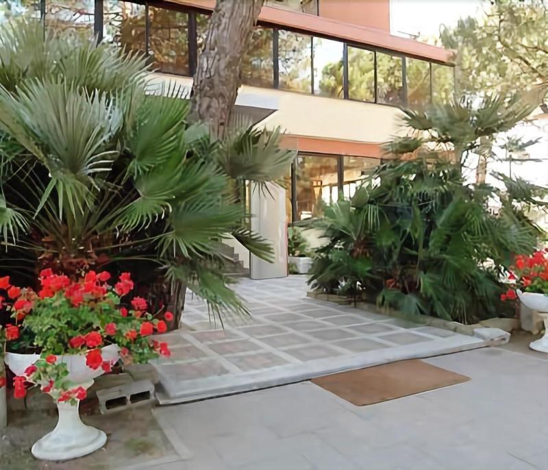 Hotel Ausonia